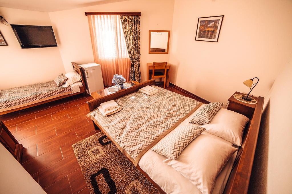 Guest House Sebelj Budva Ruang foto